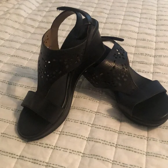 Naturalized Leather sandals with wedge heel - Picture 3 of 6